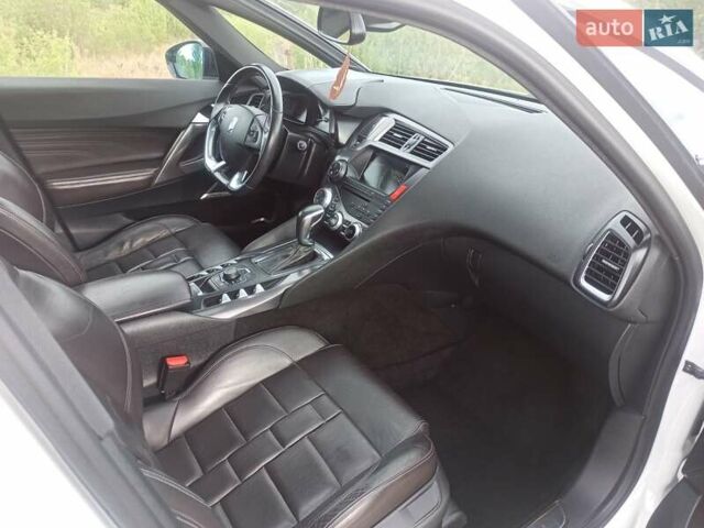 Белый Ситроен ДС5, объемом двигателя 2 л и пробегом 264 тыс. км за 11950 $, фото 32 на Automoto.ua