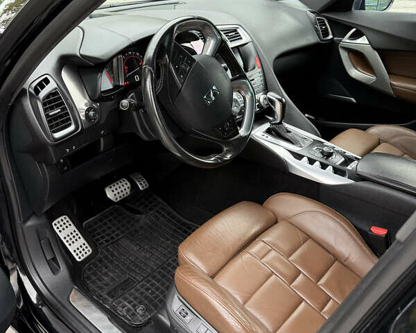 Чорний Сітроен ДС5, об'ємом двигуна 2 л та пробігом 209 тис. км за 11950 $, фото 26 на Automoto.ua