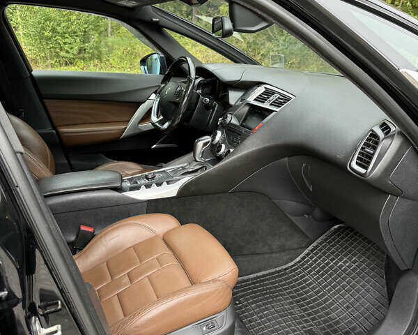 Чорний Сітроен ДС5, об'ємом двигуна 2 л та пробігом 209 тис. км за 11950 $, фото 67 на Automoto.ua