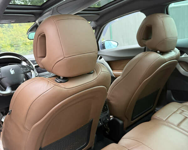 Чорний Сітроен ДС5, об'ємом двигуна 2 л та пробігом 209 тис. км за 11950 $, фото 48 на Automoto.ua