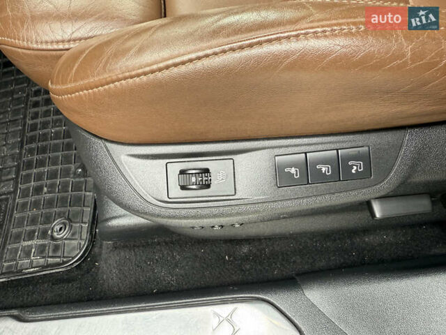 Чорний Сітроен ДС5, об'ємом двигуна 2 л та пробігом 209 тис. км за 11950 $, фото 31 на Automoto.ua