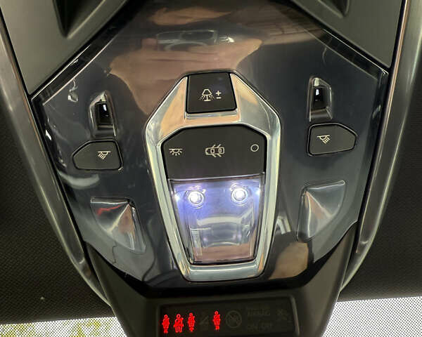 Чорний Сітроен ДС5, об'ємом двигуна 2 л та пробігом 209 тис. км за 12499 $, фото 45 на Automoto.ua