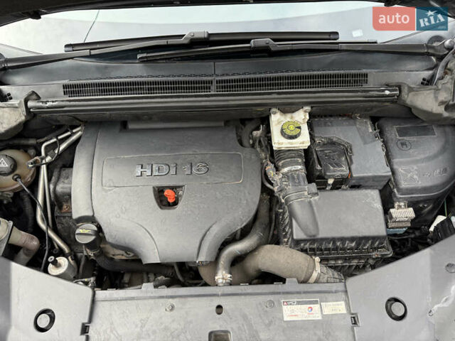 Чорний Сітроен ДС5, об'ємом двигуна 2 л та пробігом 209 тис. км за 11950 $, фото 71 на Automoto.ua