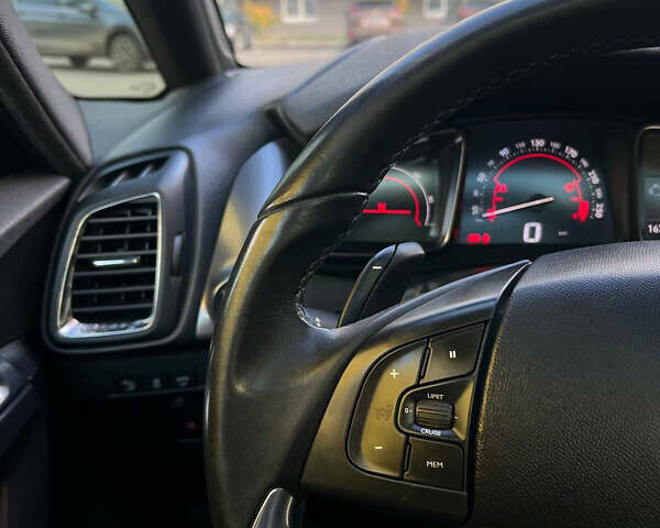 Чорний Сітроен ДС5, об'ємом двигуна 2 л та пробігом 167 тис. км за 10500 $, фото 22 на Automoto.ua