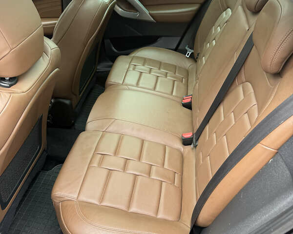 Чорний Сітроен ДС5, об'ємом двигуна 2 л та пробігом 209 тис. км за 11950 $, фото 46 на Automoto.ua