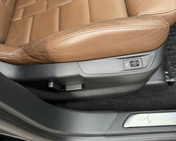 Чорний Сітроен ДС5, об'ємом двигуна 2 л та пробігом 209 тис. км за 11950 $, фото 65 на Automoto.ua