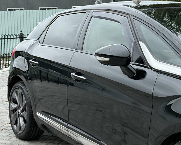 Чорний Сітроен ДС5, об'ємом двигуна 2 л та пробігом 209 тис. км за 11950 $, фото 18 на Automoto.ua