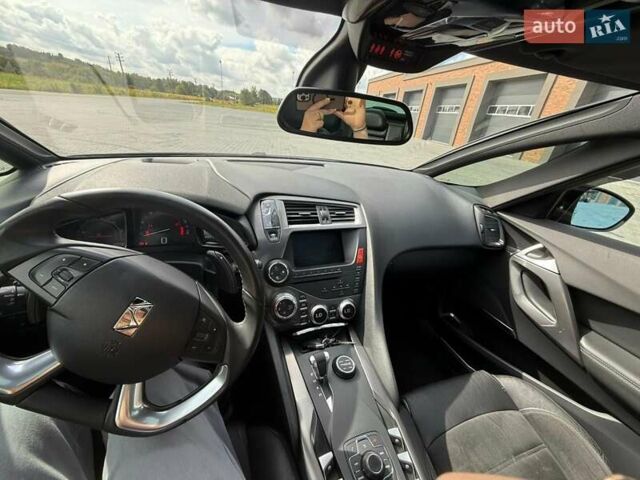 Чорний Сітроен ДС5, об'ємом двигуна 2 л та пробігом 136 тис. км за 9999 $, фото 10 на Automoto.ua