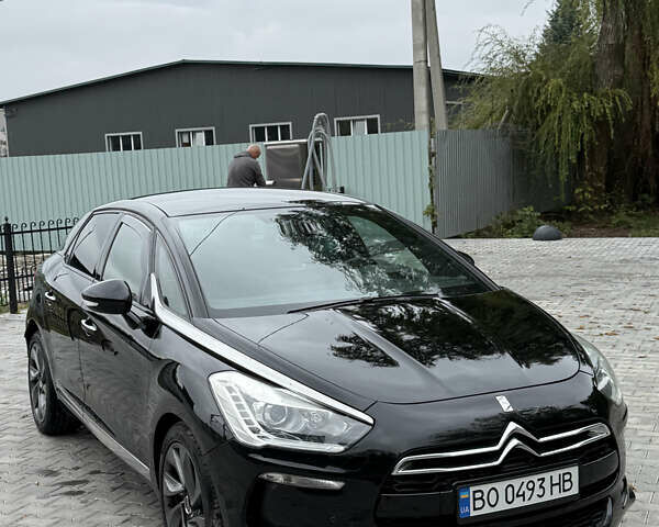 Чорний Сітроен ДС5, об'ємом двигуна 2 л та пробігом 209 тис. км за 11950 $, фото 1 на Automoto.ua