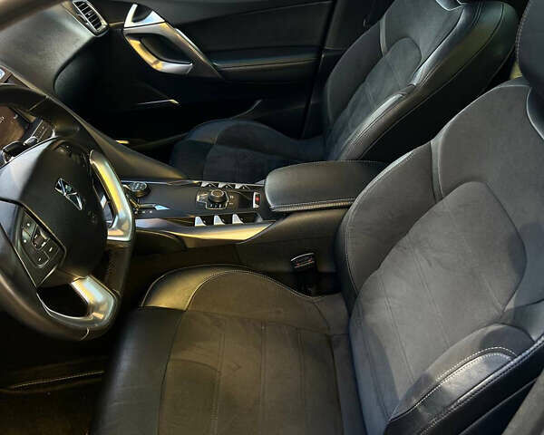 Чорний Сітроен ДС5, об'ємом двигуна 2 л та пробігом 167 тис. км за 10500 $, фото 15 на Automoto.ua