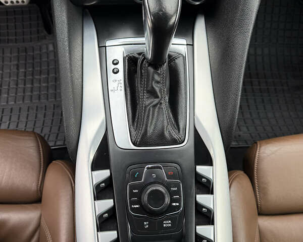 Чорний Сітроен ДС5, об'ємом двигуна 2 л та пробігом 209 тис. км за 11950 $, фото 38 на Automoto.ua