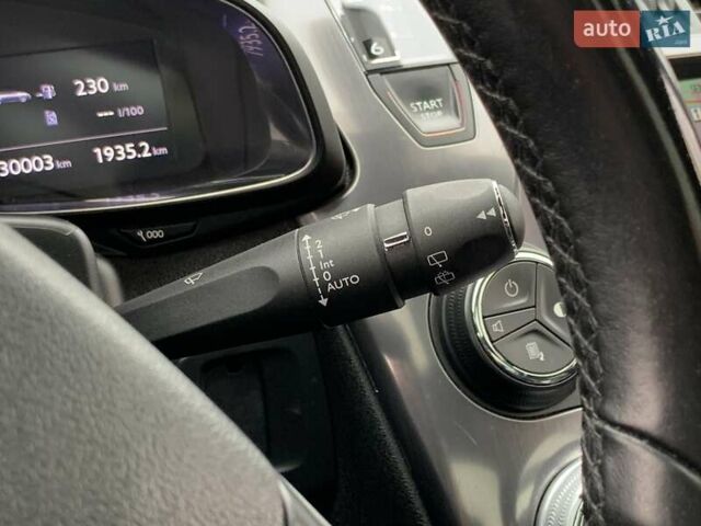 Черный Ситроен ДС5, объемом двигателя 2 л и пробегом 230 тыс. км за 11799 $, фото 48 на Automoto.ua