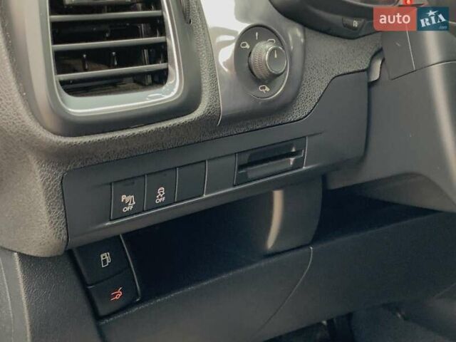 Черный Ситроен ДС5, объемом двигателя 2 л и пробегом 230 тыс. км за 11799 $, фото 44 на Automoto.ua