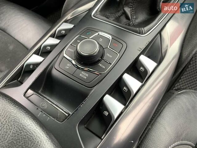 Черный Ситроен ДС5, объемом двигателя 2 л и пробегом 230 тыс. км за 11799 $, фото 38 на Automoto.ua