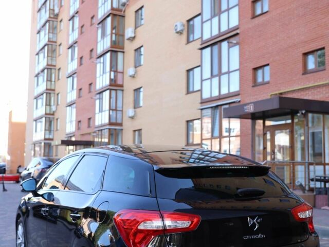 Чорний Сітроен ДС5, об'ємом двигуна 2 л та пробігом 195 тис. км за 12700 $, фото 5 на Automoto.ua