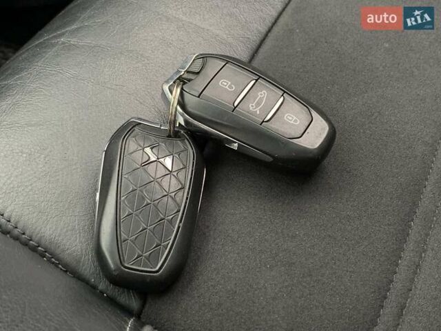 Черный Ситроен ДС5, объемом двигателя 2 л и пробегом 230 тыс. км за 11799 $, фото 55 на Automoto.ua