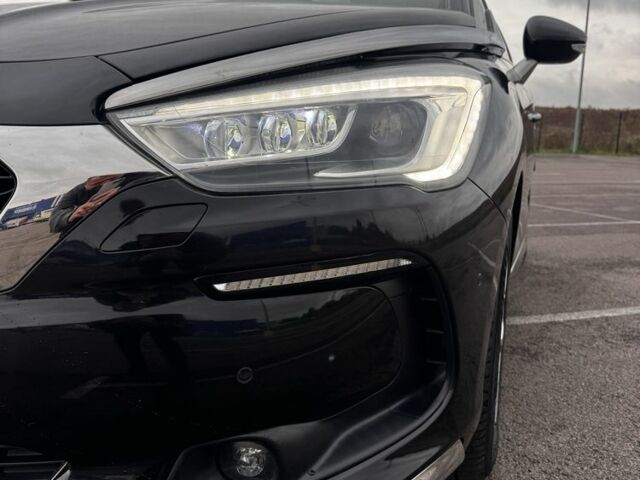 Черный Ситроен ДС5, объемом двигателя 2 л и пробегом 182 тыс. км за 16700 $, фото 4 на Automoto.ua