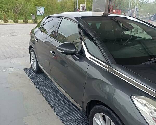 Сітроен ДС5, об'ємом двигуна 1.56 л та пробігом 210 тис. км за 11200 $, фото 9 на Automoto.ua