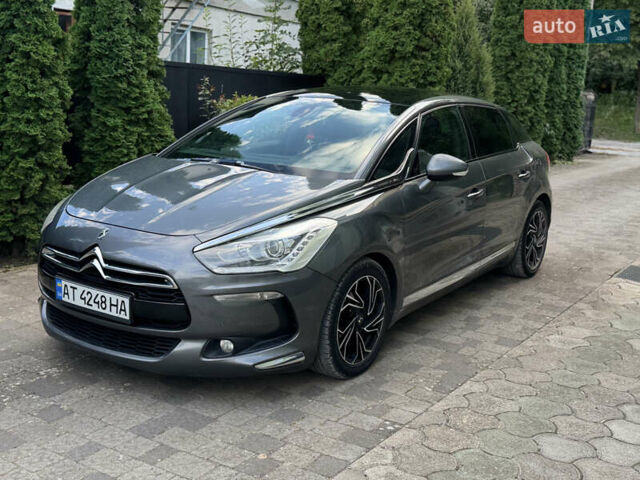 Серый Ситроен ДС5, объемом двигателя 2 л и пробегом 260 тыс. км за 9800 $, фото 4 на Automoto.ua