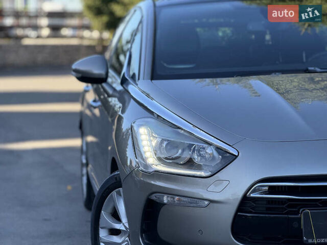 Серый Ситроен ДС5, объемом двигателя 1.6 л и пробегом 212 тыс. км за 10900 $, фото 6 на Automoto.ua