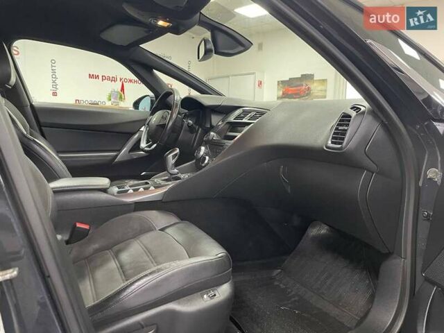 Сірий Сітроен ДС5, об'ємом двигуна 1.6 л та пробігом 189 тис. км за 8990 $, фото 32 на Automoto.ua