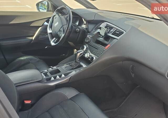 Сірий Сітроен ДС5, об'ємом двигуна 1.6 л та пробігом 144 тис. км за 12800 $, фото 3 на Automoto.ua