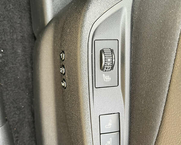 Серый Ситроен ДС5, объемом двигателя 1.6 л и пробегом 239 тыс. км за 9950 $, фото 15 на Automoto.ua