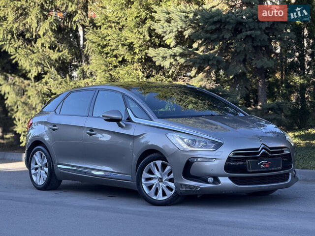 Сірий Сітроен ДС5, об'ємом двигуна 1.6 л та пробігом 212 тис. км за 10900 $, фото 1 на Automoto.ua