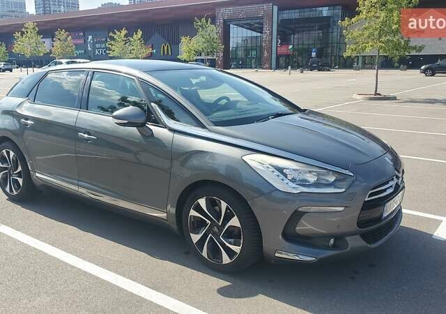 Сірий Сітроен ДС5, об'ємом двигуна 1.6 л та пробігом 144 тис. км за 12800 $, фото 8 на Automoto.ua