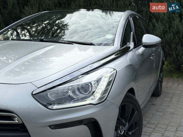 Серый Ситроен ДС5, объемом двигателя 2 л и пробегом 141 тыс. км за 11300 $, фото 9 на Automoto.ua