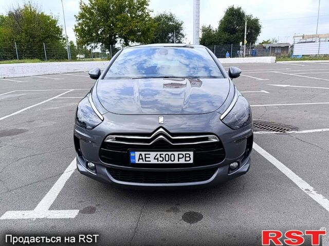 Сірий Сітроен ДС5, об'ємом двигуна 2 л та пробігом 185 тис. км за 11500 $, фото 1 на Automoto.ua