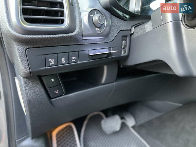 Серый Ситроен ДС5, объемом двигателя 2 л и пробегом 278 тыс. км за 11000 $, фото 10 на Automoto.ua