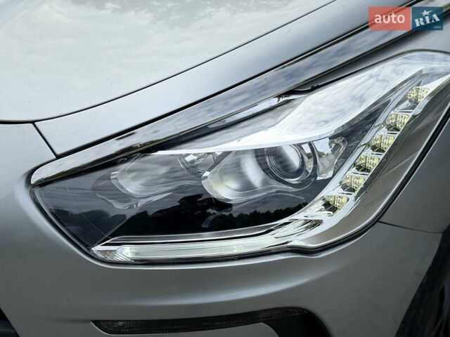 Серый Ситроен ДС5, объемом двигателя 2 л и пробегом 141 тыс. км за 11300 $, фото 10 на Automoto.ua