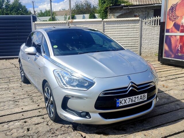 Сірий Сітроен ДС5, об'ємом двигуна 2 л та пробігом 173 тис. км за 12500 $, фото 1 на Automoto.ua