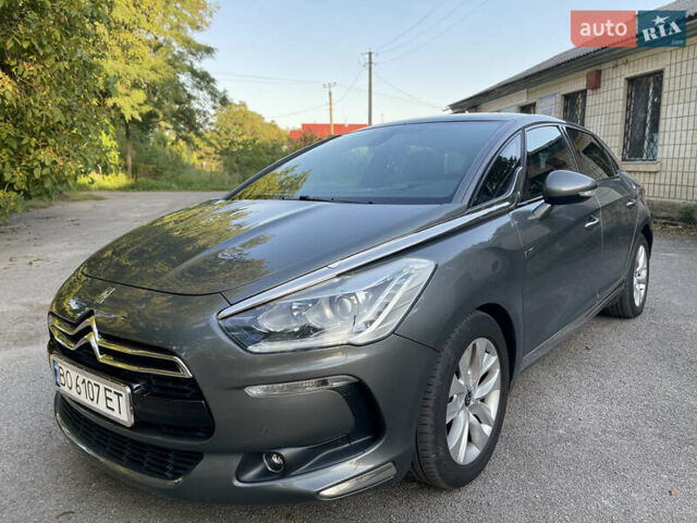 Серый Ситроен ДС5, объемом двигателя 2 л и пробегом 278 тыс. км за 11000 $, фото 2 на Automoto.ua