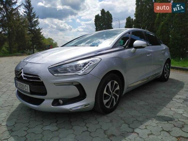 Сірий Сітроен ДС5, об'ємом двигуна 1.56 л та пробігом 270 тис. км за 9500 $, фото 2 на Automoto.ua