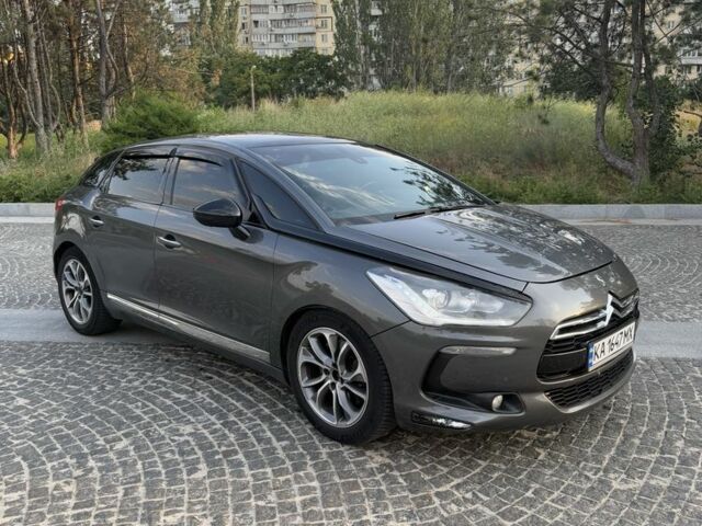 Серый Ситроен ДС5, объемом двигателя 2 л и пробегом 189 тыс. км за 6900 $, фото 1 на Automoto.ua