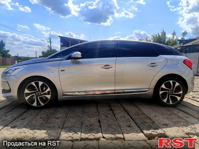 Сірий Сітроен ДС5, об'ємом двигуна 2 л та пробігом 173 тис. км за 12500 $, фото 4 на Automoto.ua