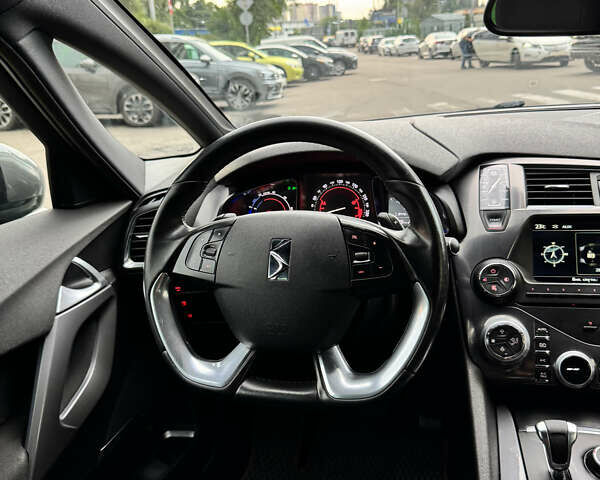 Сірий Сітроен ДС5, об'ємом двигуна 2 л та пробігом 174 тис. км за 12400 $, фото 70 на Automoto.ua