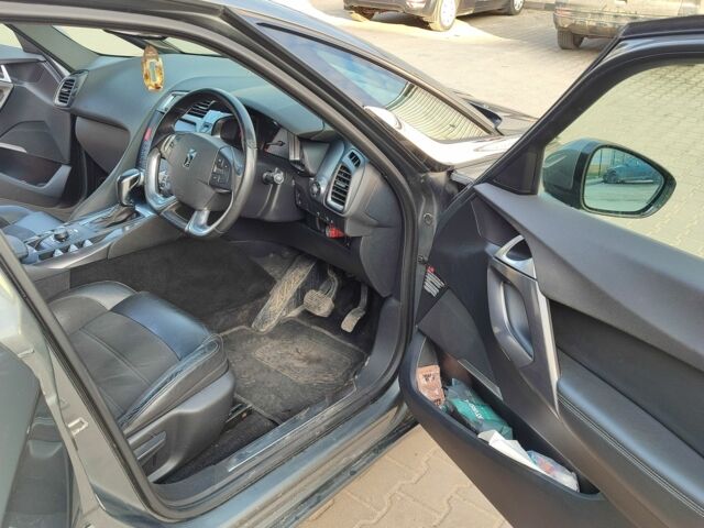 Сірий Сітроен ДС5, об'ємом двигуна 2 л та пробігом 226 тис. км за 4600 $, фото 9 на Automoto.ua