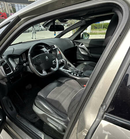 Серый Ситроен ДС5, объемом двигателя 1.6 л и пробегом 121 тыс. км за 11300 $, фото 24 на Automoto.ua