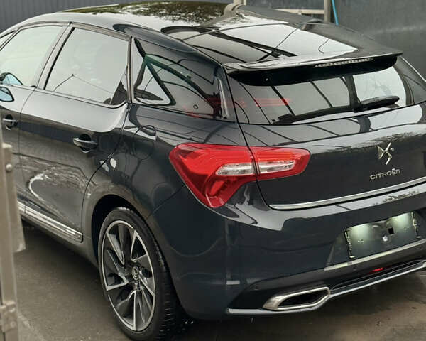 Ситроен ДС5 2014 в Житомире на Automoto.ua Серый Ситроен ДС5, объемом двигателя 1.6 л и пробегом 196 тыс. км за 11800 $, фото 18 на Automoto.ua