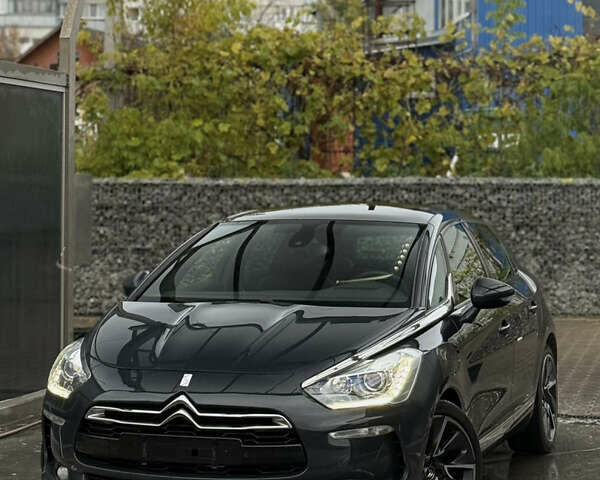 Ситроен ДС5 2014 в Житомире на Automoto.ua Серый Ситроен ДС5, объемом двигателя 1.6 л и пробегом 196 тыс. км за 11800 $, фото 1 на Automoto.ua