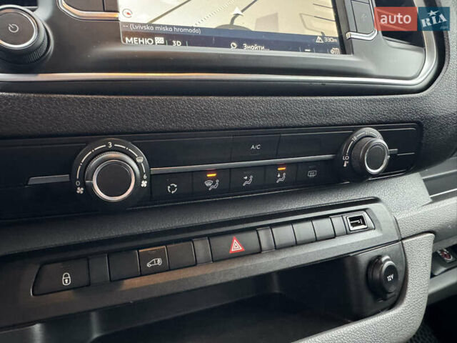 Чорний Сітроен Діспатч, об'ємом двигуна 0 л та пробігом 12 тис. км за 28899 $, фото 14 на Automoto.ua