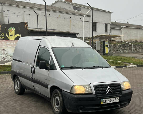 Серый Ситроен Диспач, объемом двигателя 2 л и пробегом 286 тыс. км за 1950 $, фото 2 на Automoto.ua