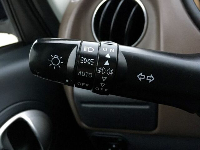 Белый Ситроен Другая, объемом двигателя 0 л и пробегом 100 тыс. км за 3900 $, фото 9 на Automoto.ua