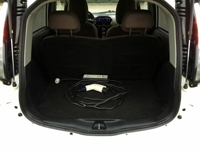 Белый Ситроен Другая, объемом двигателя 0 л и пробегом 100 тыс. км за 3900 $, фото 15 на Automoto.ua