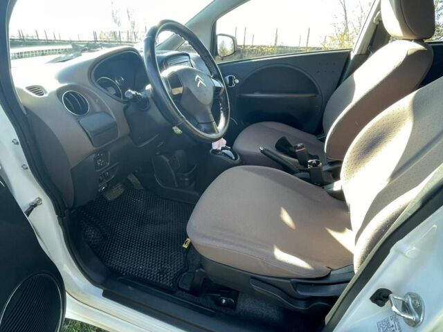 Белый Ситроен Другая, объемом двигателя 0 л и пробегом 65 тыс. км за 4600 $, фото 9 на Automoto.ua