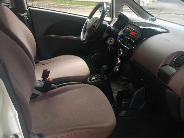 Белый Ситроен Другая, объемом двигателя 0 л и пробегом 114 тыс. км за 5700 $, фото 4 на Automoto.ua