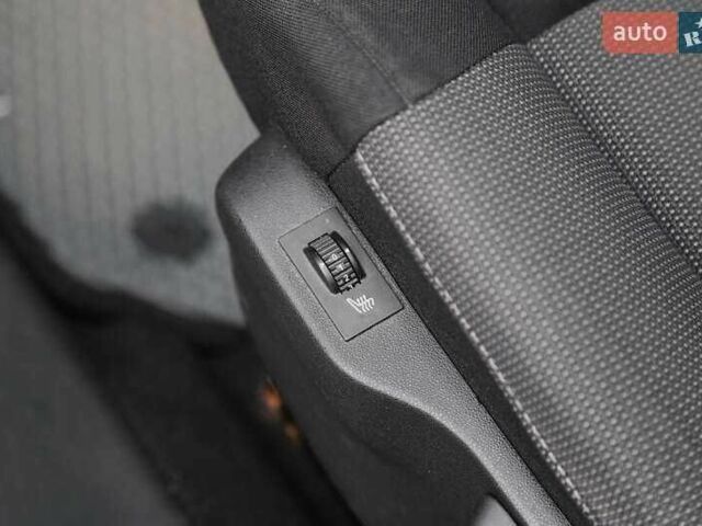 Белый Ситроен Другая, объемом двигателя 1.2 л и пробегом 112 тыс. км за 9900 $, фото 8 на Automoto.ua